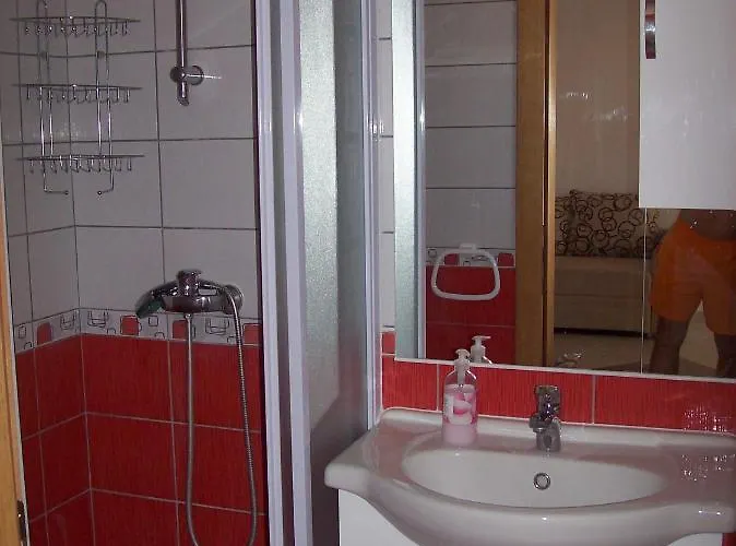 公寓 With Parking Space - 17422 *