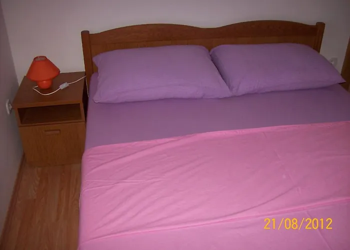 公寓 With Parking Space - 17422