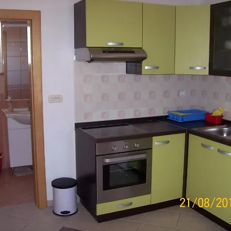 Apartmán With A Parking Space - 17422