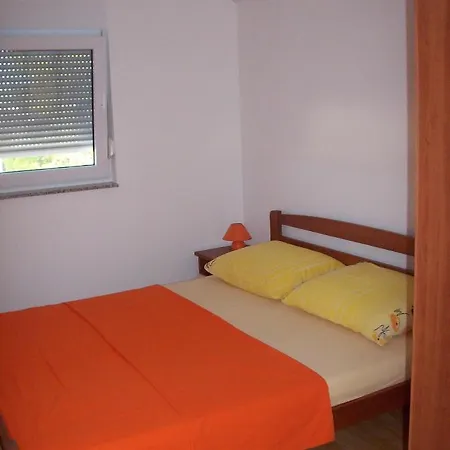With A Parking Space - 17422 Apartmán