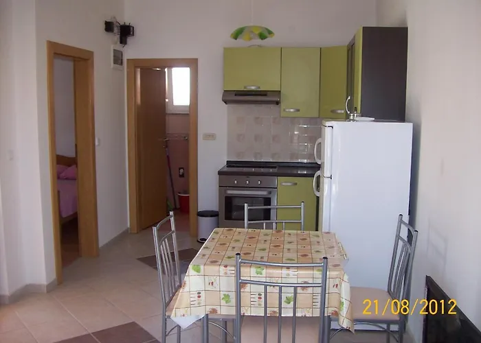 Appartement With Parking Space - 17422